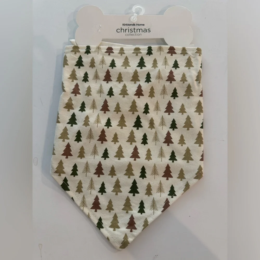 Kirkland’s Christmas Set of 2 Dog Bandanas 22 x 10”
